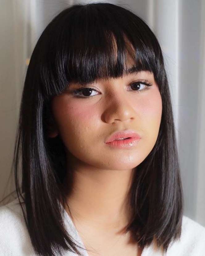 Davina, Putri Mona Ratuliu yang Modis dan Cantik