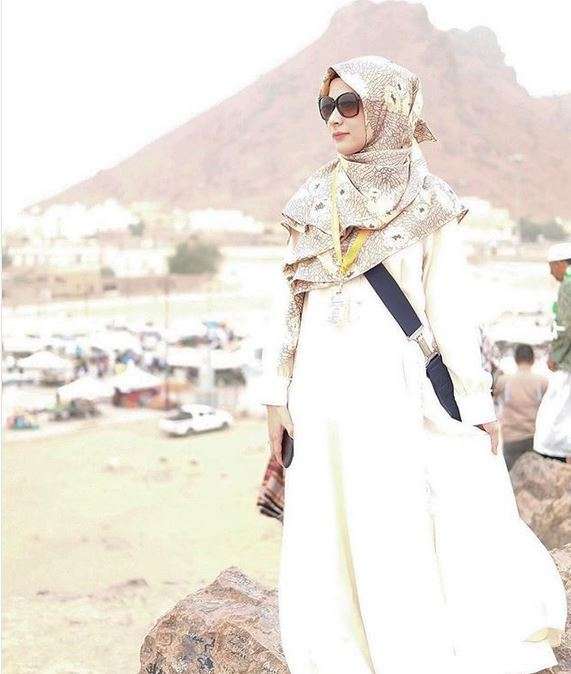 Rina Diana, Artis Blasteran Ini Putuskan Mualaf Saat Remaja