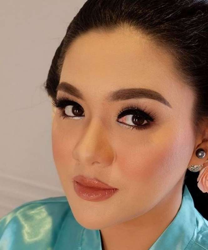 5 Seleb Cantik Ini Mengaku Rela Dipoligami, Syaratnya...
