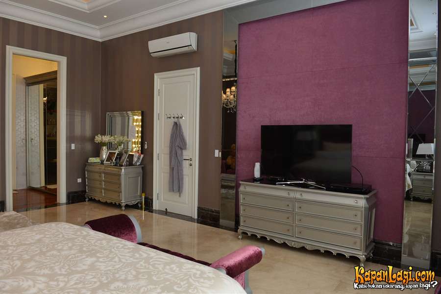 Seharga Rp10 Miliar, Ini Penampakan Rumah Mewah Nikita Willy