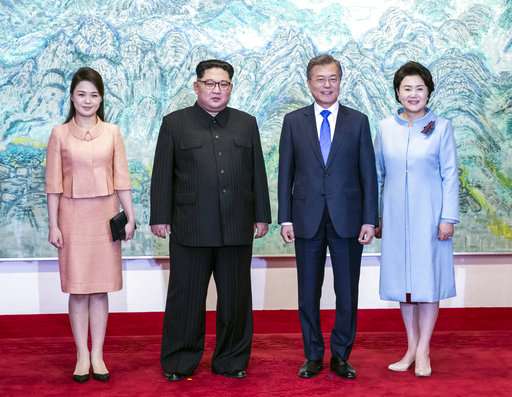 Transformasi Gaya Istri Kim Jong Un, dari Kuno Hingga Kekinian