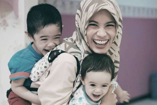 Tengok Dua Jagoan Alysa Soebandono, Dude Kalah Ganteng!