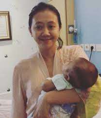 Marcella Zalianty Tak Sendiri, 5 Seleb Ini Berjuang Demi Anak