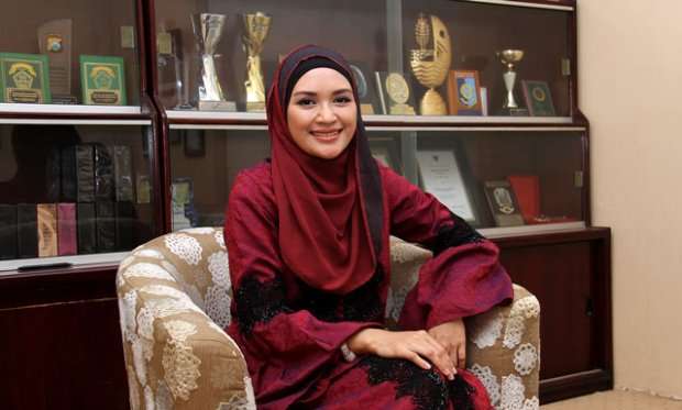 10 Srikandi Berhijab Pemimpin di Jawa Timur