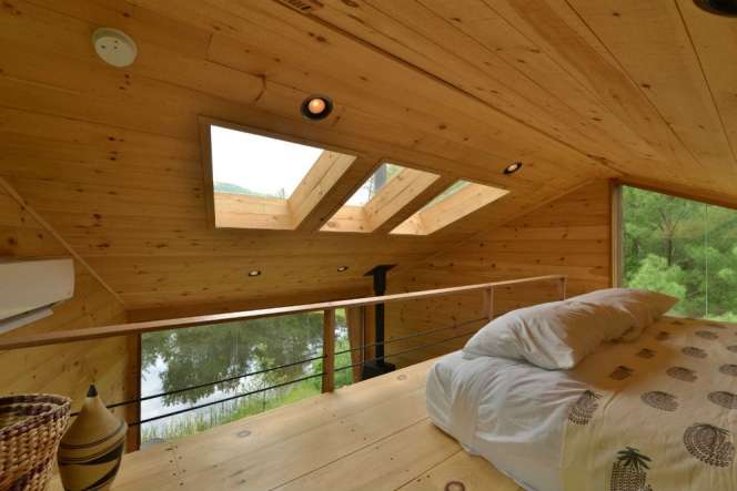 Ada Rumah Pohon di Tengah Hutan Berdesain Modern