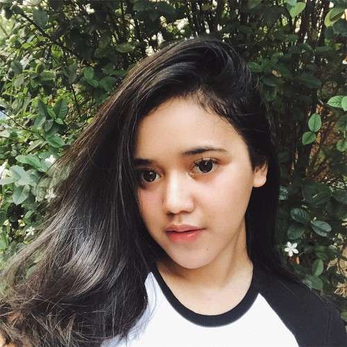 Pesona 8 Seleb Tik Tok yang Bikin Klepek-klepek