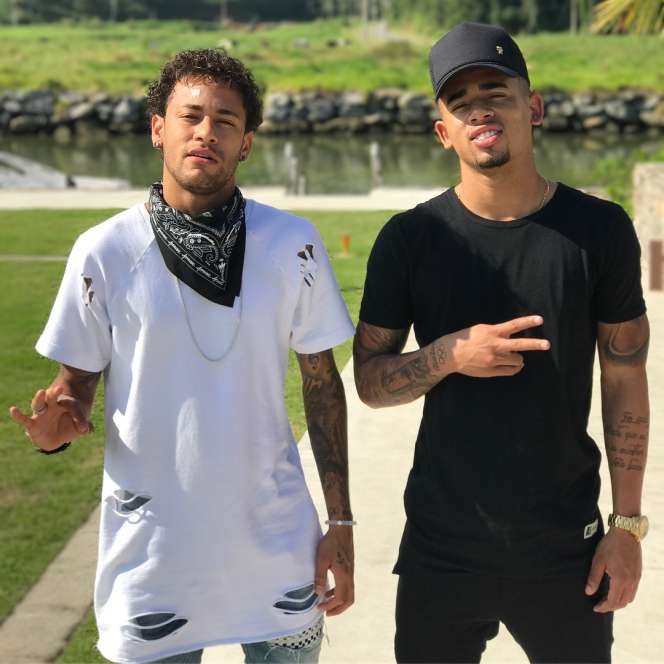 7 Pesepakbola Ikon Fashion Pesta Bola Sejagat
