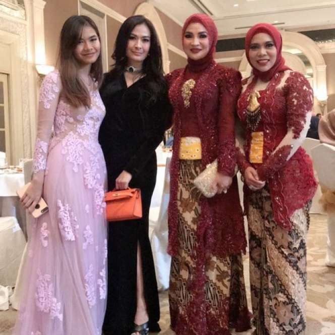 Kritik Penampilan Peserta Audisi, Intip Gaya Mewah Iis Dahlia