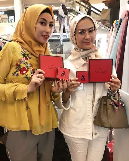 Kritik Penampilan Peserta Audisi, Intip Gaya Mewah Iis Dahlia