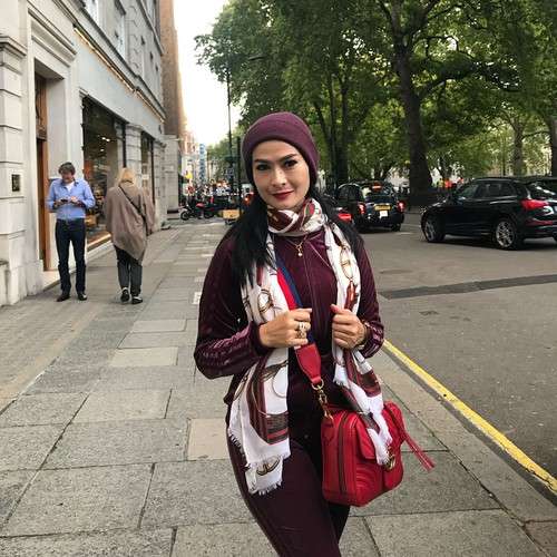 Kritik Penampilan Peserta Audisi, Intip Gaya Mewah Iis Dahlia