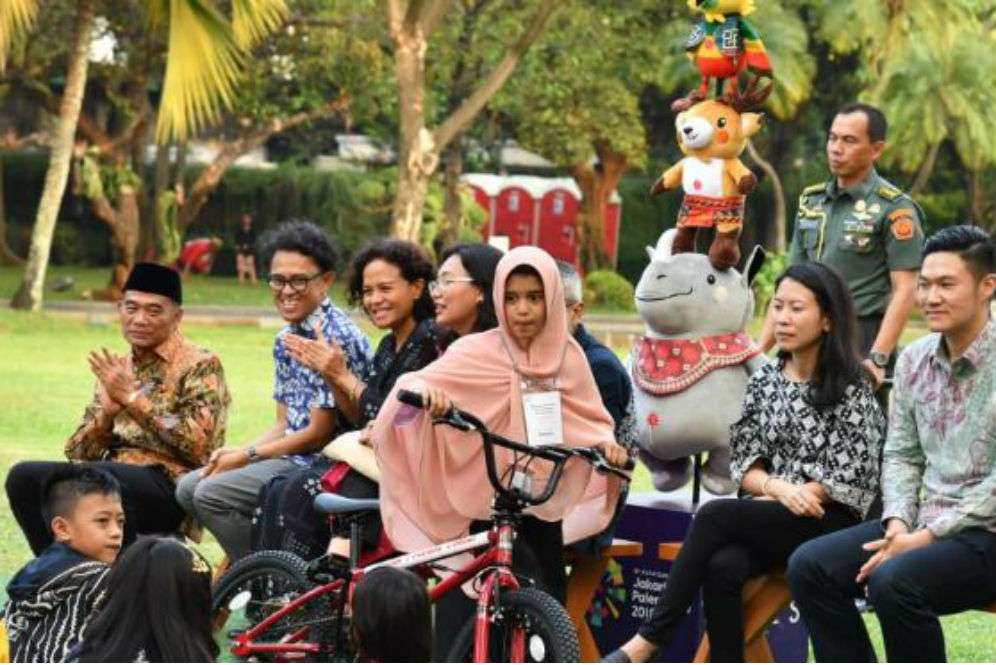 Saat Halaman Belakang Istana 'Disulap' Jadi Tempat Main Anak