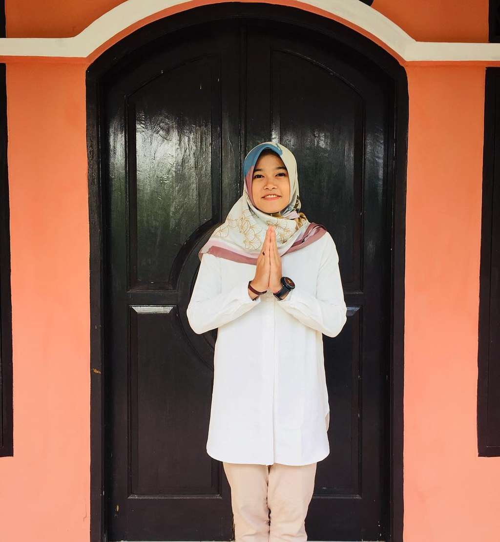 Cantiknya Puspa Arumsari, Hijaber Jago Silat Peraih Emas
