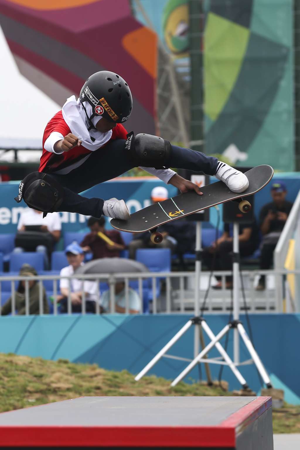 Aksi Nyimas Bunga, Hijaber Skater Penyumbang Medali