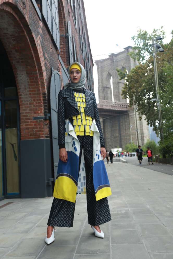 Desainer Indonesia di Contemporary Muslim Fashions Amerika