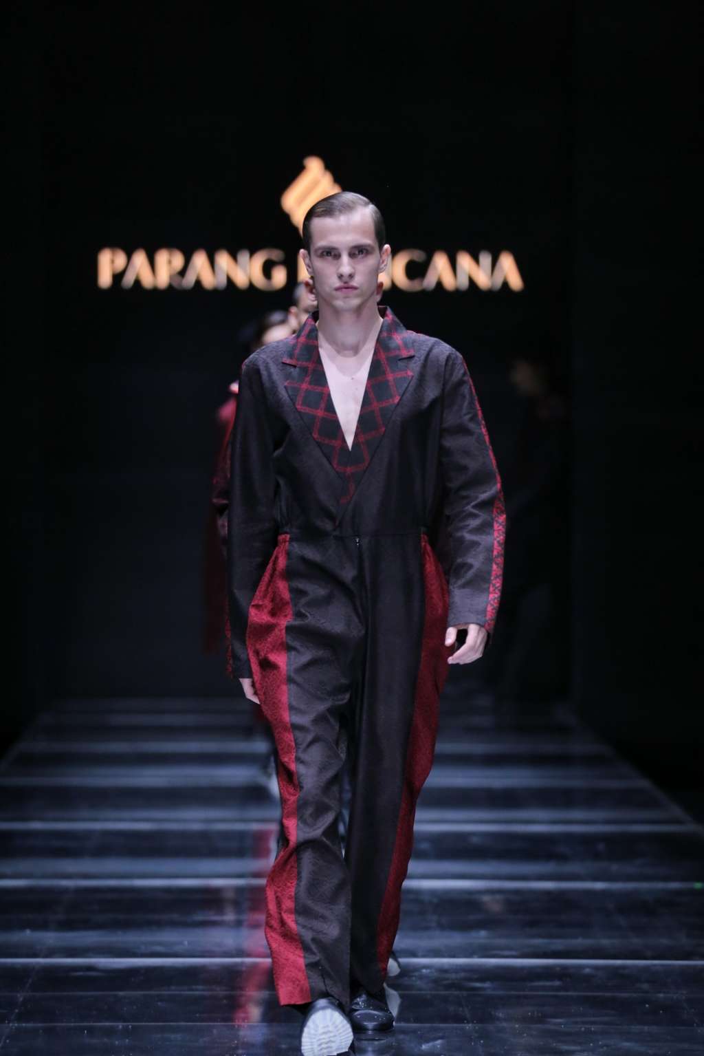 Keren! Batik Parang Kencana Bergaya Matador