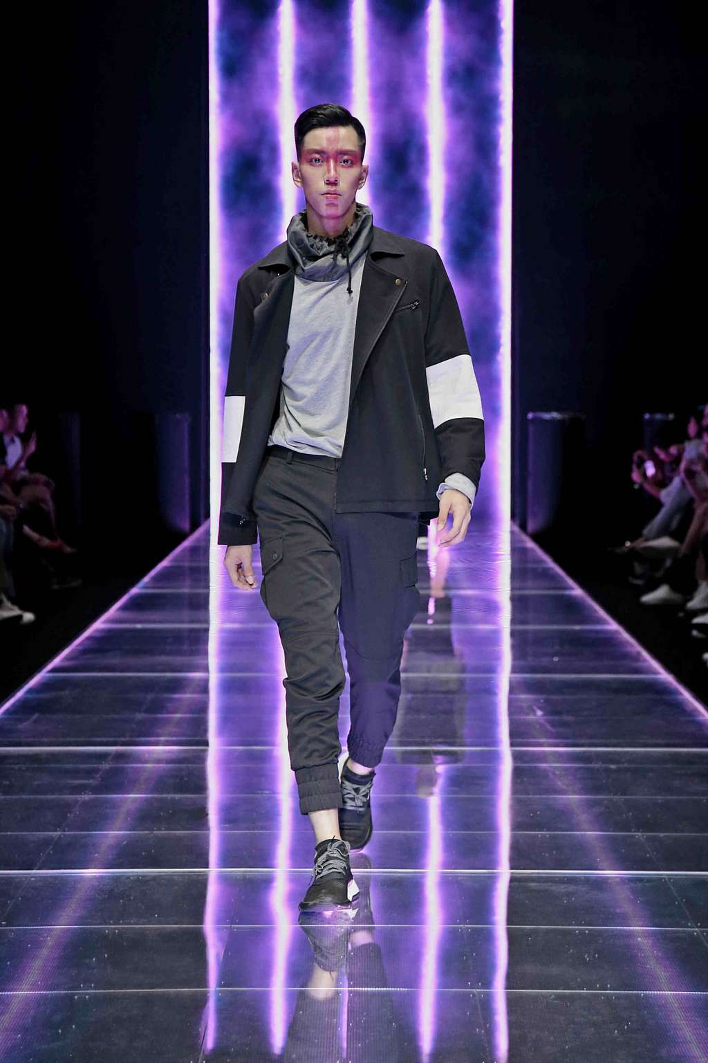 `Protagonyst Soldier`, Kejutan (X) S.M.L dan Mario Kahitna 