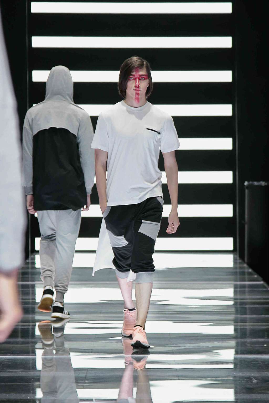 `Protagonyst Soldier`, Kejutan (X) S.M.L dan Mario Kahitna 