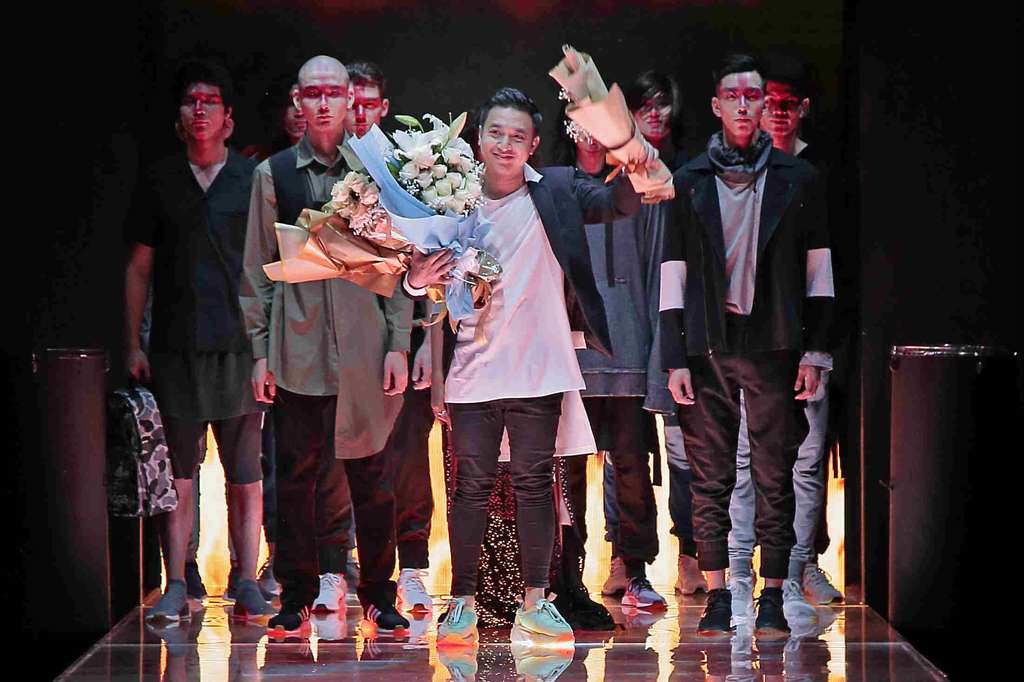 `Protagonyst Soldier`, Kejutan (X) S.M.L dan Mario Kahitna 