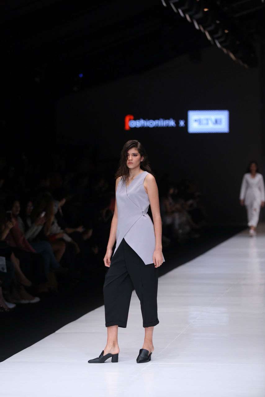 Inspirasi Metropolis di Jakarta Fashion Week