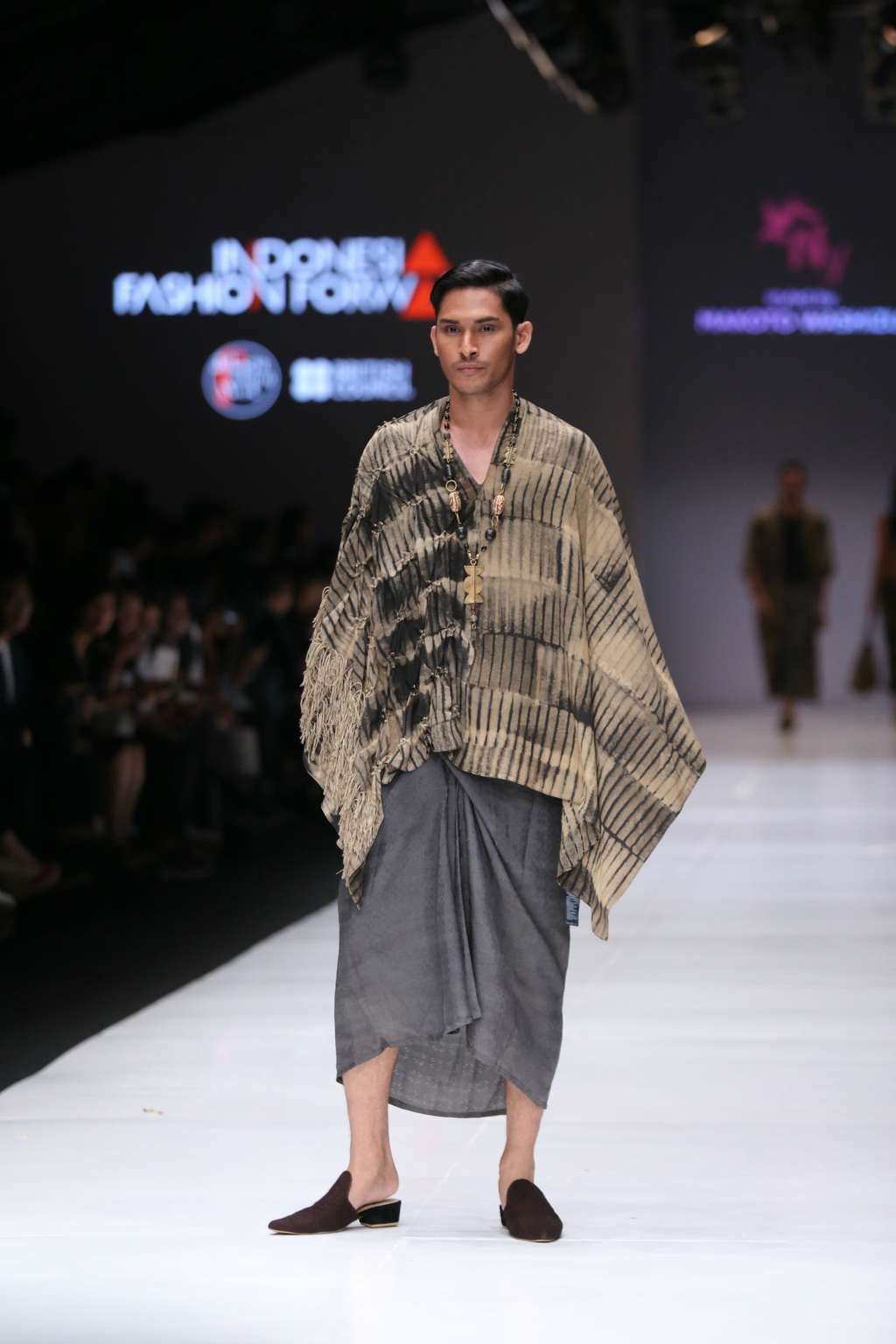 Kolaborasi Unik Batik dan Jepang