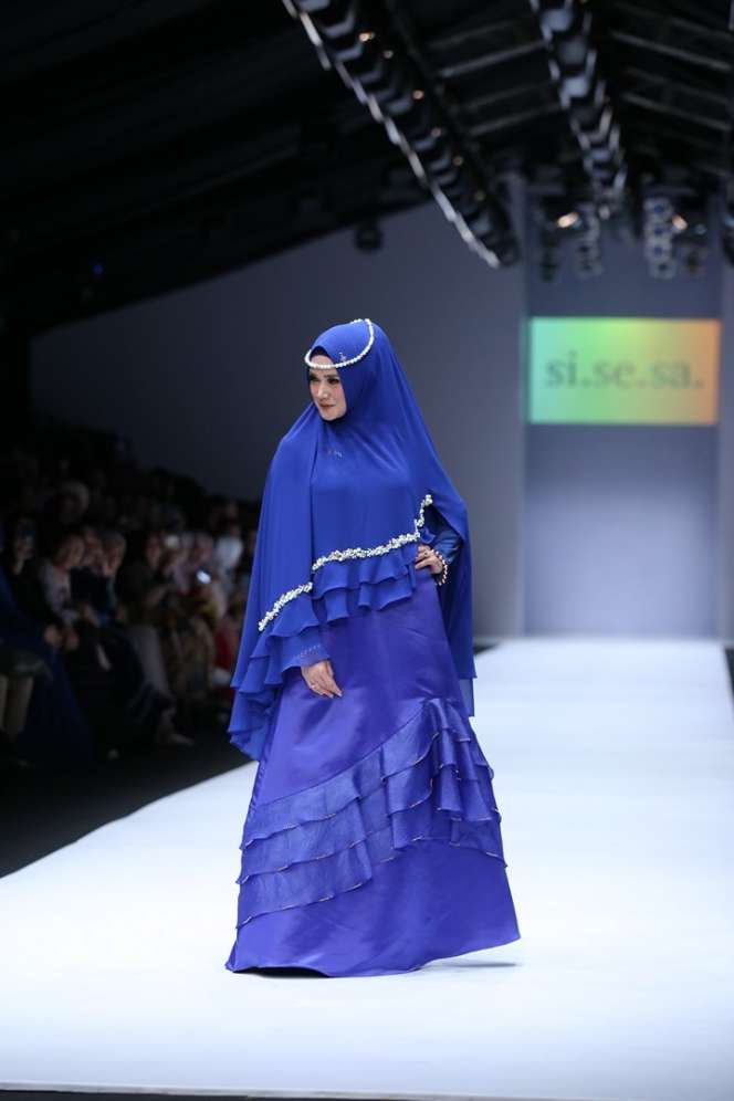 FOTO: Pesona Bawah Laut Indonesia di Atas Catwalk
