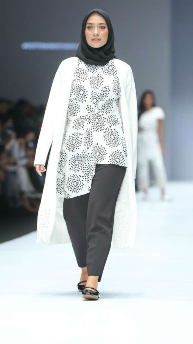 Momen Spesial Dian Sastro x Cotton Ink 