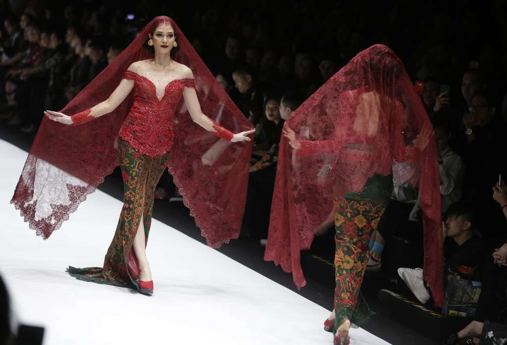 Menteri Susi, Maia Estianty, dan Anne Avantie Pukau JFW 2019
