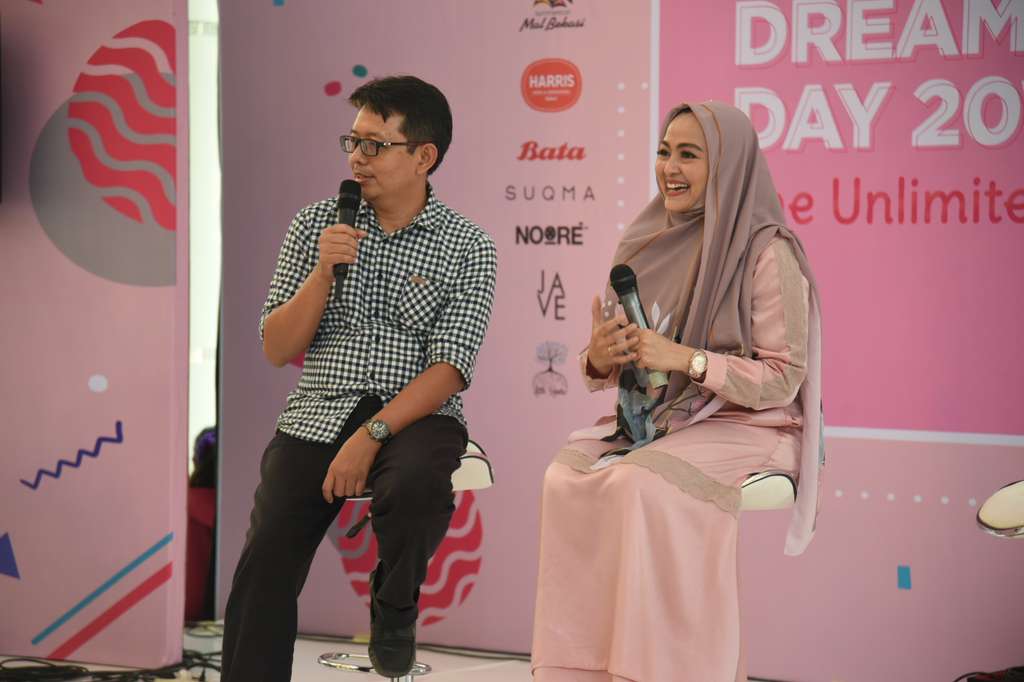 Kemeriahan Dream Day 2018 `The Unlimited Me` di Hari Pertama