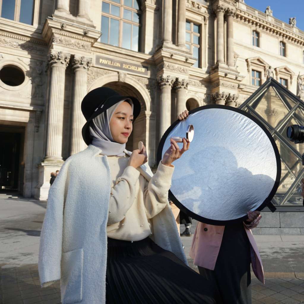 Inspirasi OOTD Keren 'Travel in Style Wardah' di Swiss-Prancis