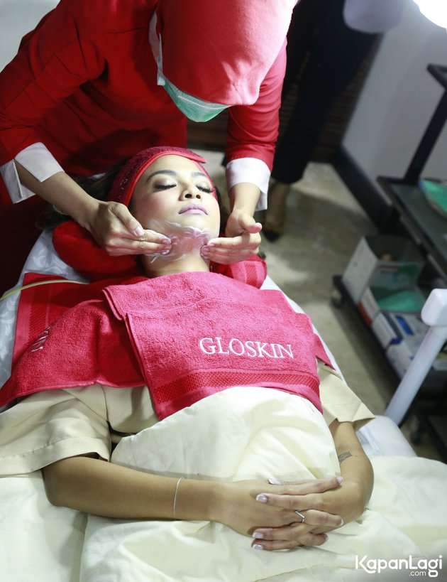 Intip Rahasia Kecantikan Vanessa Angel 