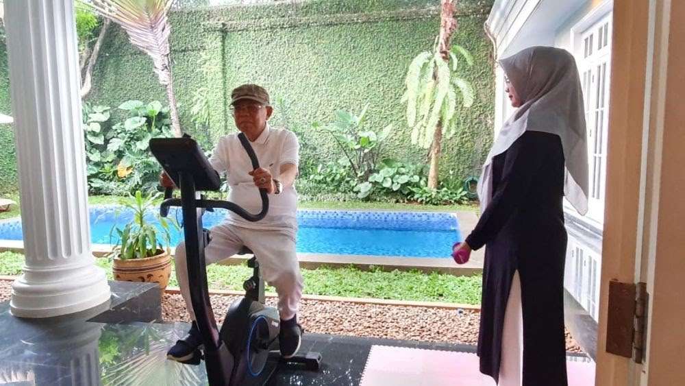 Saat Kiai Ma'ruf Amin Tampil Sporty