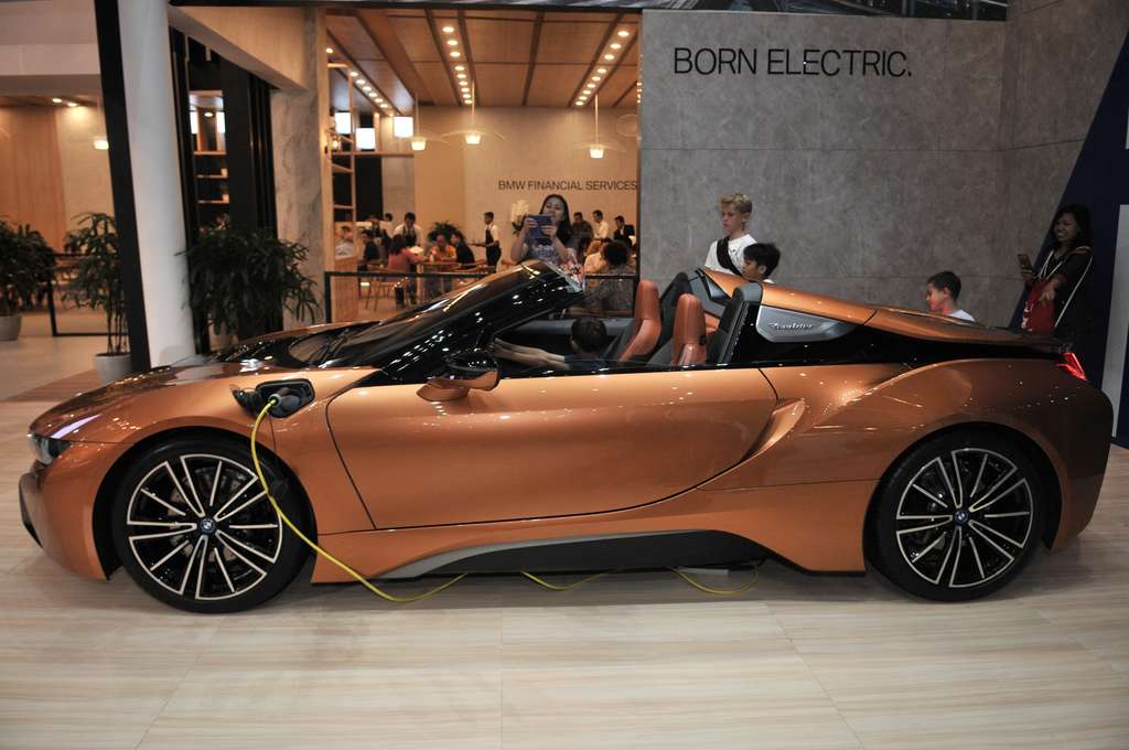 Adu Keren Mobil Listrik di GIIAS 2019