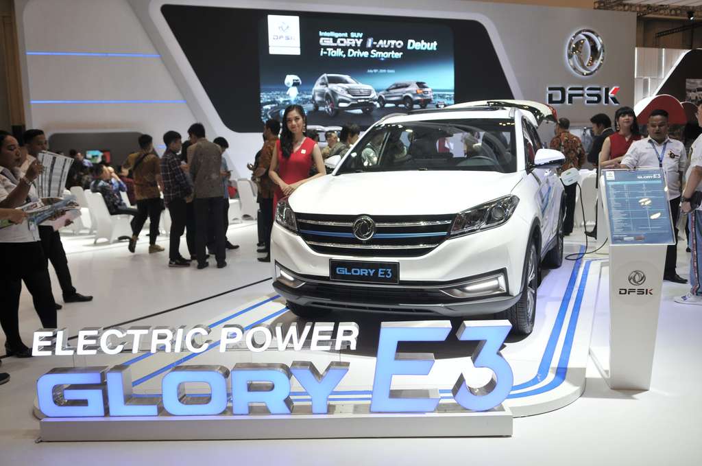 Adu Keren Mobil Listrik di GIIAS 2019