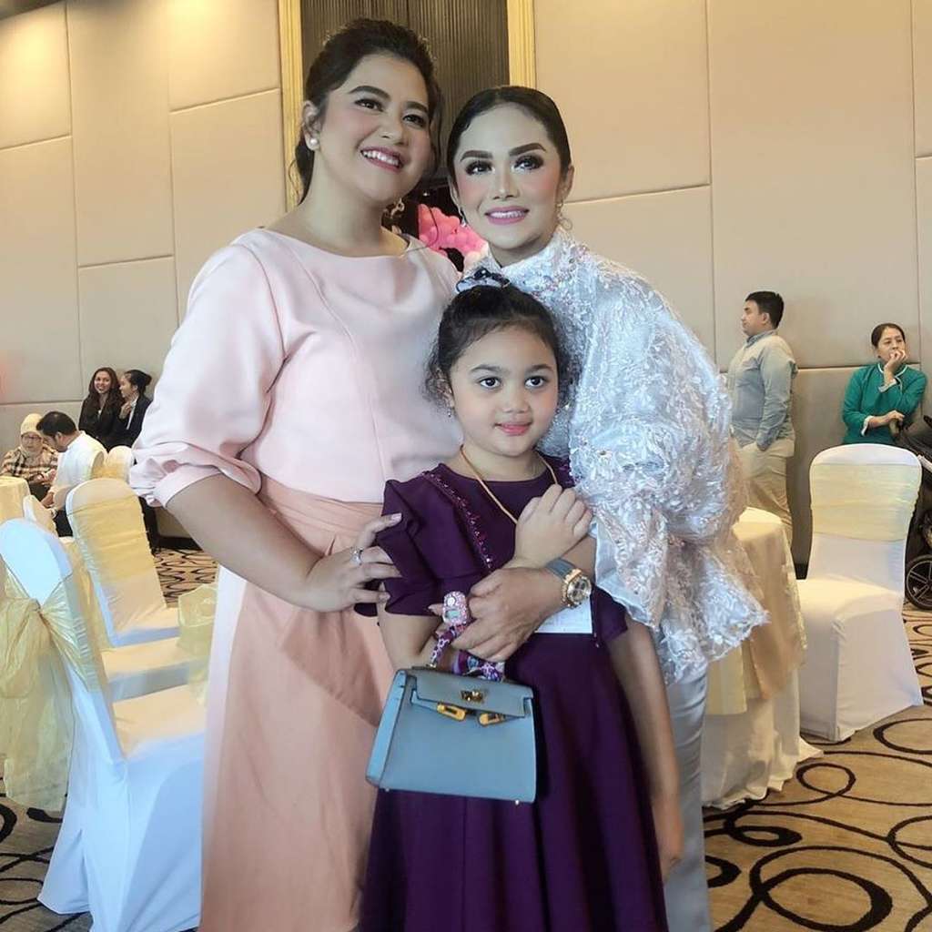 Serunya Perayaan Ulang Tahun Sedah Mirah Nasution ke-1