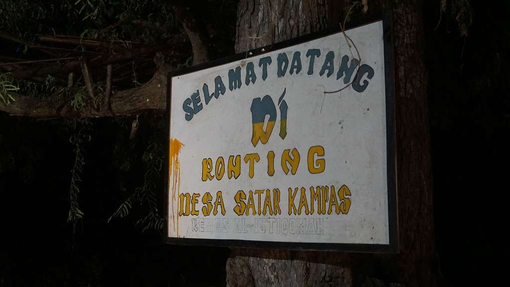 Pawai Obor Takbir di Pesisir Utara Flores