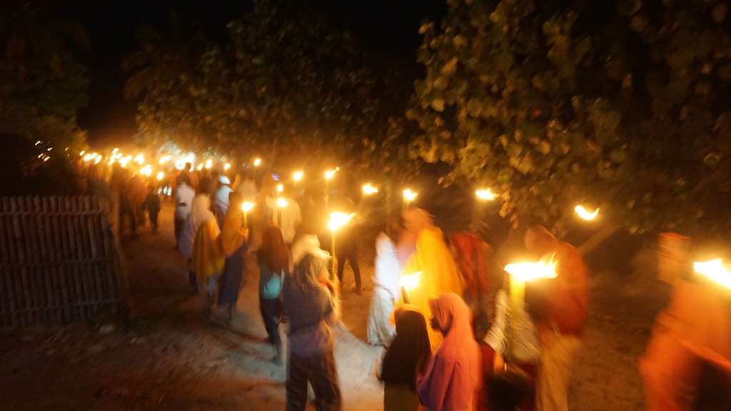 Pawai Obor Takbir di Pesisir Utara Flores