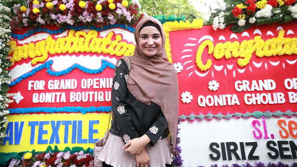 Tampilan Simple Nan Elegan Ala Shireen Sungkar
