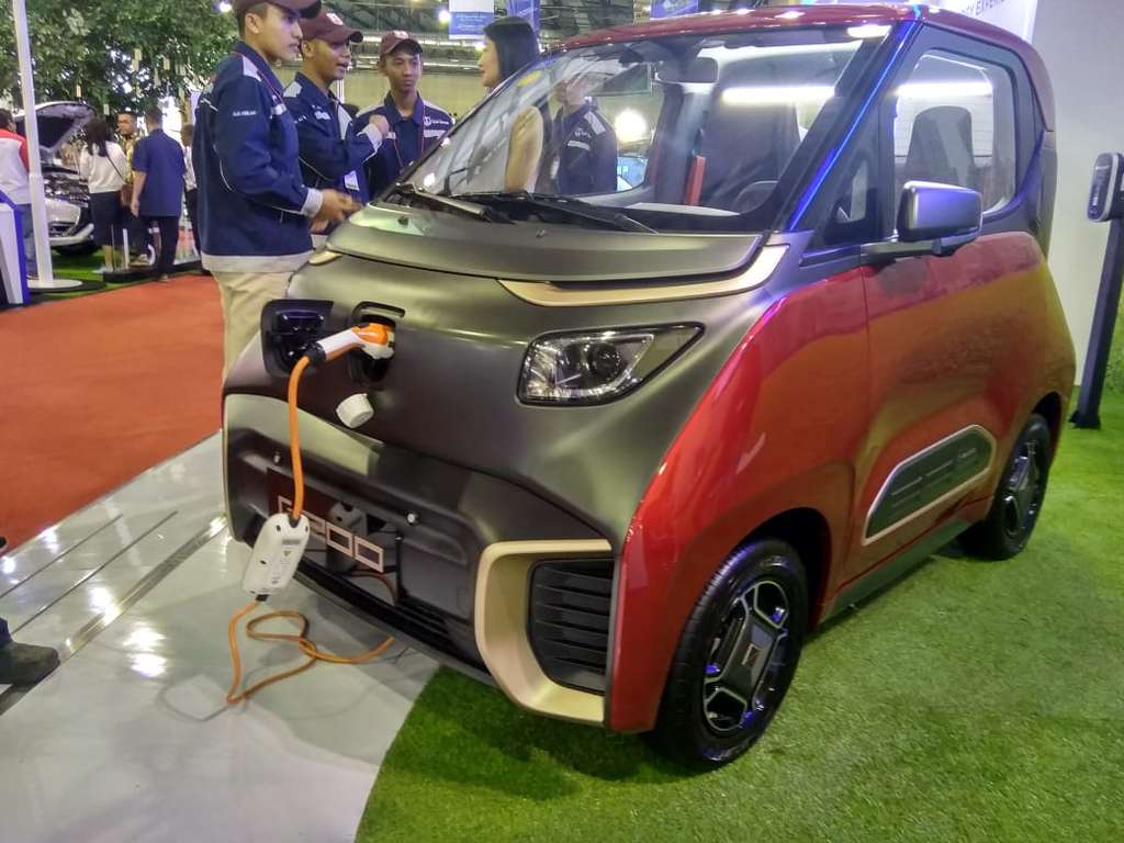 Deretan Mobil dan Motor listrik Imut Nan-Keren di IEMS 2019