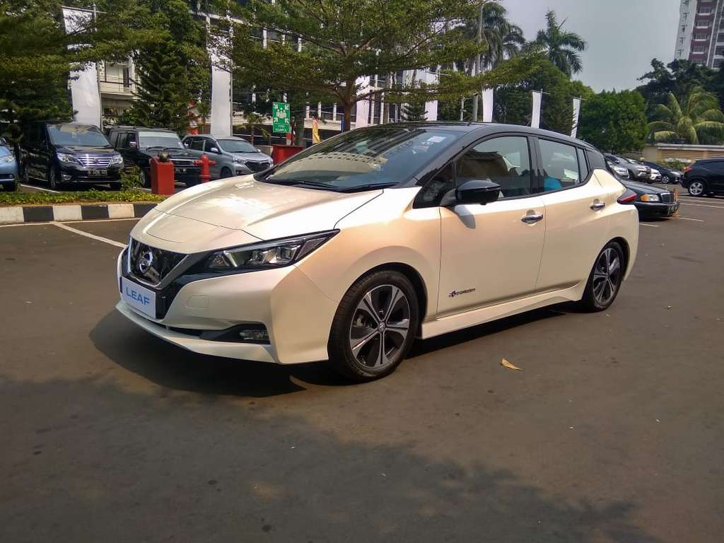 Mengaspal Tahun Depan, Catat Harga Mobil Listrik Nissan Leaf