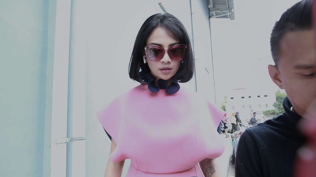 Reaksi Vanessa Angel Disinggung Soal Ayahnya