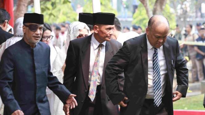 Suasana Khidmat Pemakaman BJ Habibie