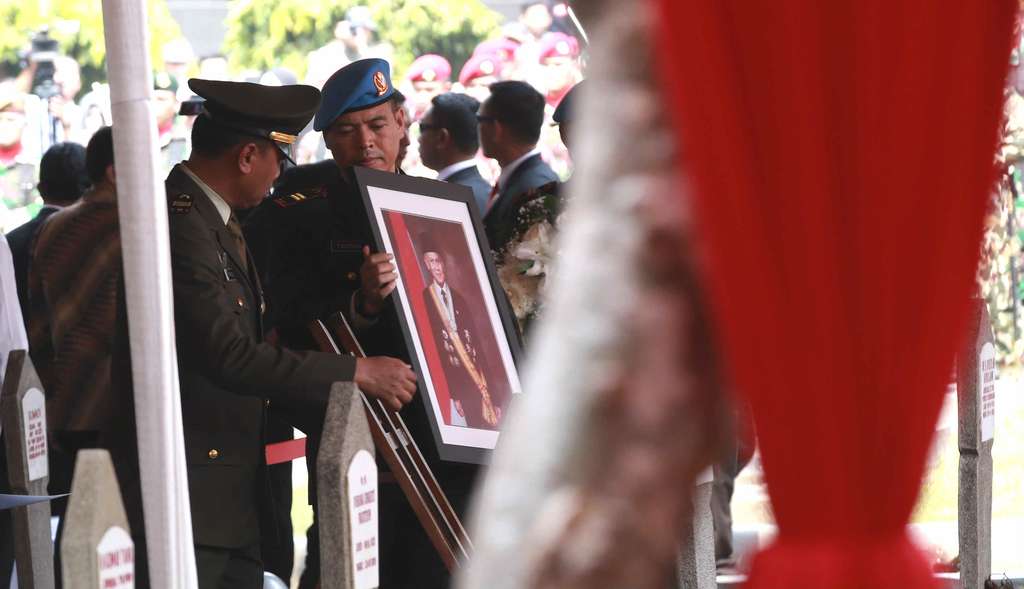Suasana Khidmat Pemakaman BJ Habibie