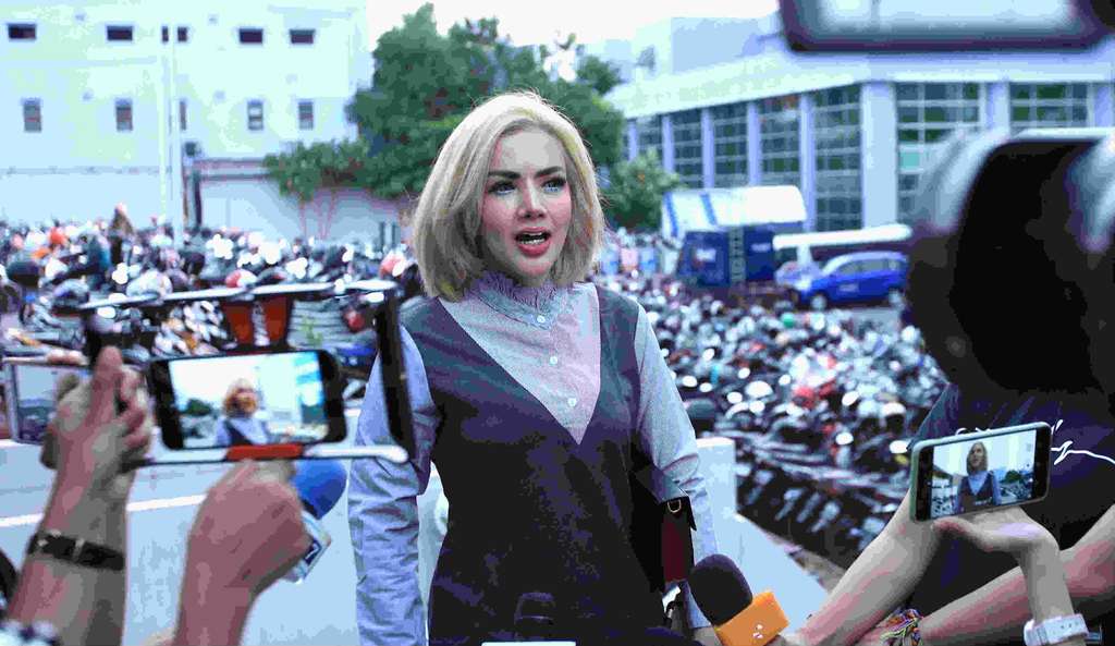 Lesung Pipi Barbie Kumalasari Ternyata Gratisan