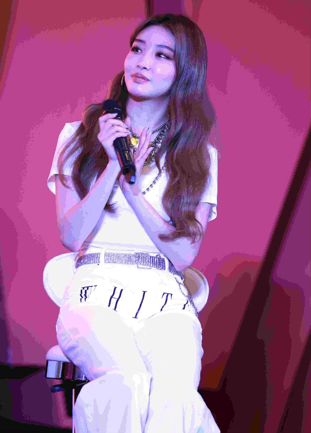 Chung Ha Ungkap Perasaan Saat Datang ke Indonesia
