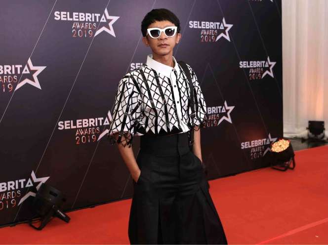 Gandeng Roy Kiyoshi, Evelyn Kabur Lihat Aming