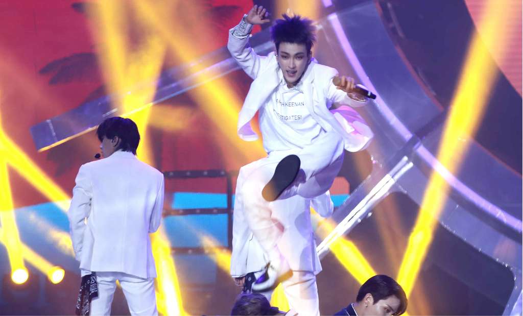 Histeris Terbius Ateez