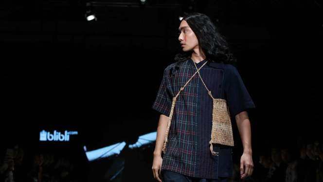 Tampil Trendi dengan Kain Tenun Baduy