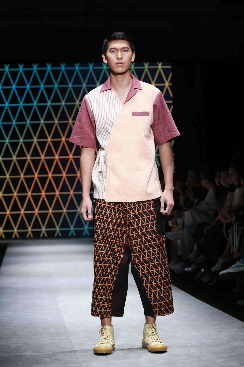 Koleksi Batik Kekinian Rama Dauhan X Alleira
