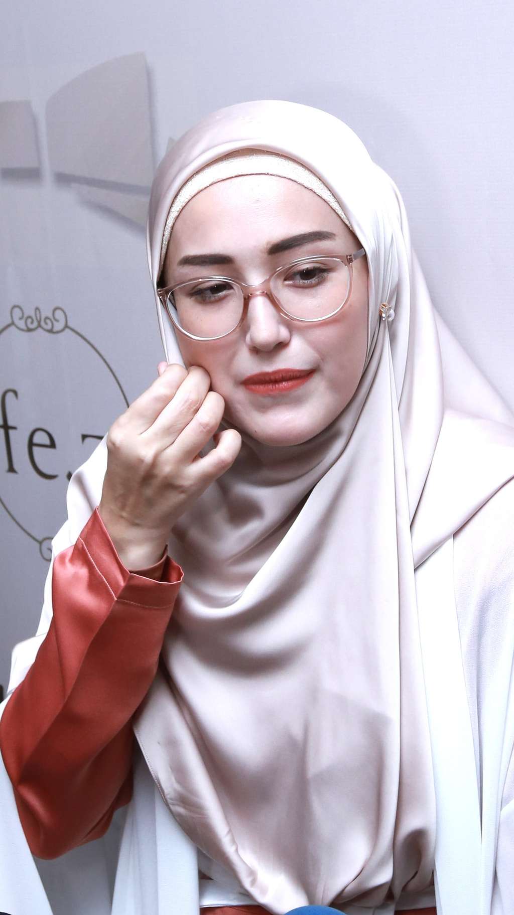 Adelia Wilhelmina Ogah Punya Anak Lagi