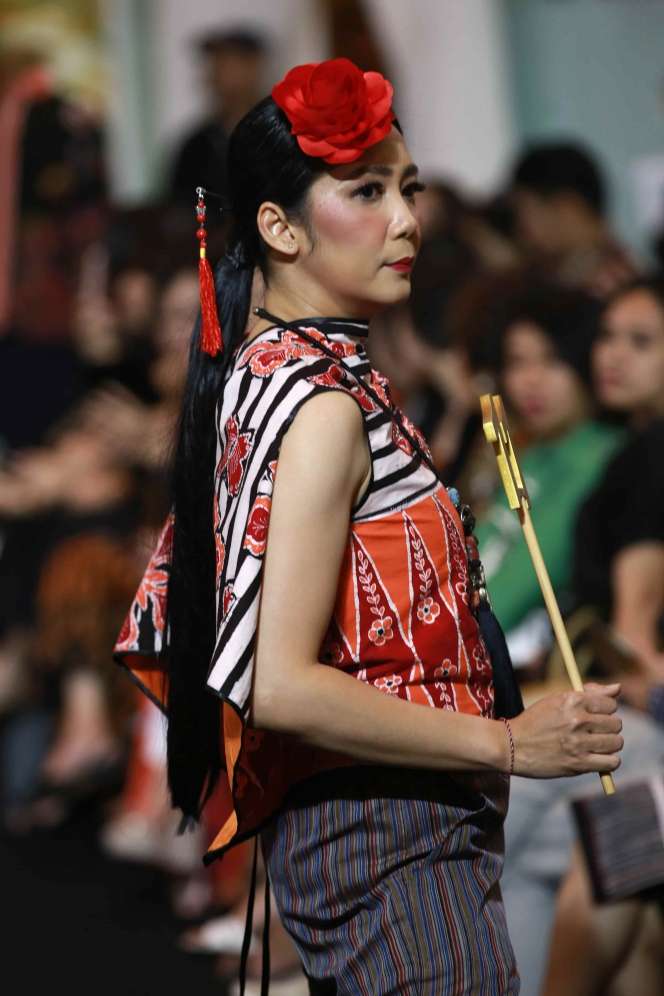 Tampil Kekinian dengan Balutan Batik Marunda
